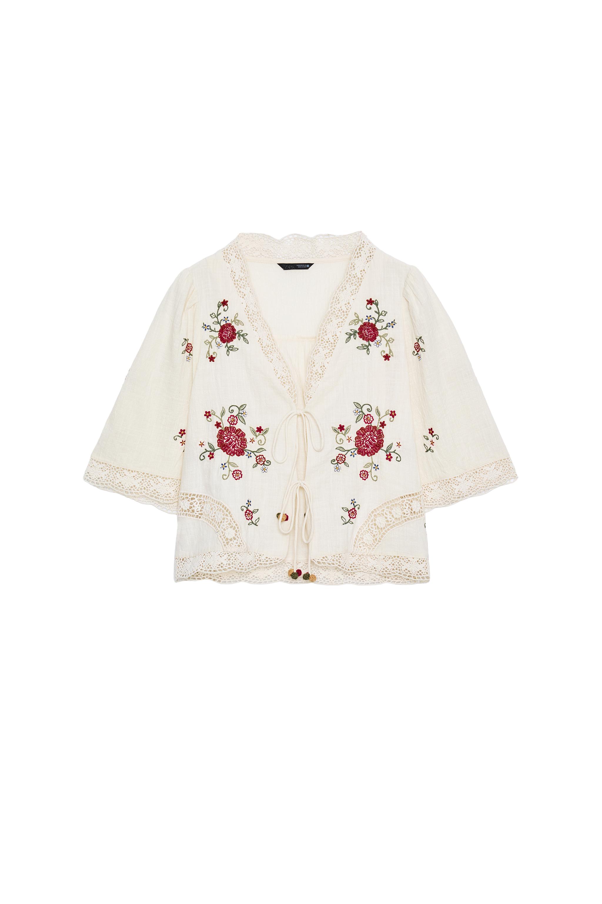 EMBROIDERED FLORAL TOP